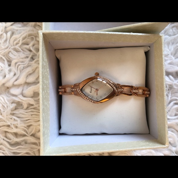 Women’s watch - Picture 2 of 4